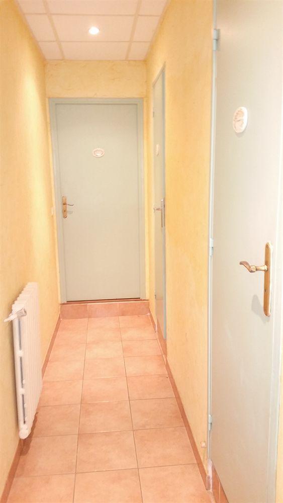 Hotel Restaurant Les 3 Chenes Фрежус Екстер'єр фото